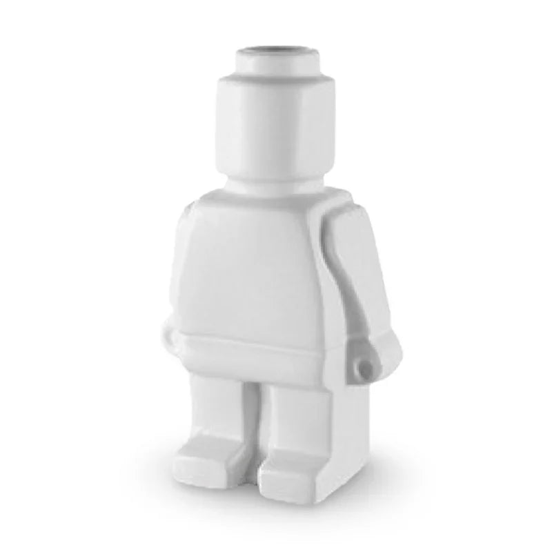 Larissa - Moderne robotdesign flettet plantepotte til et unikt havepræg