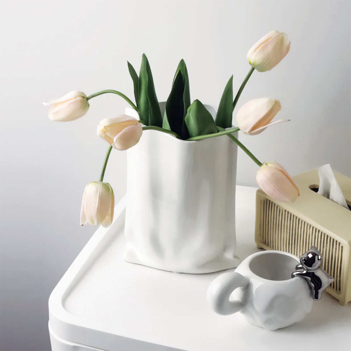 Elegant plisseret blomster vase | Perfekt moderne dekoration til alle dine rum