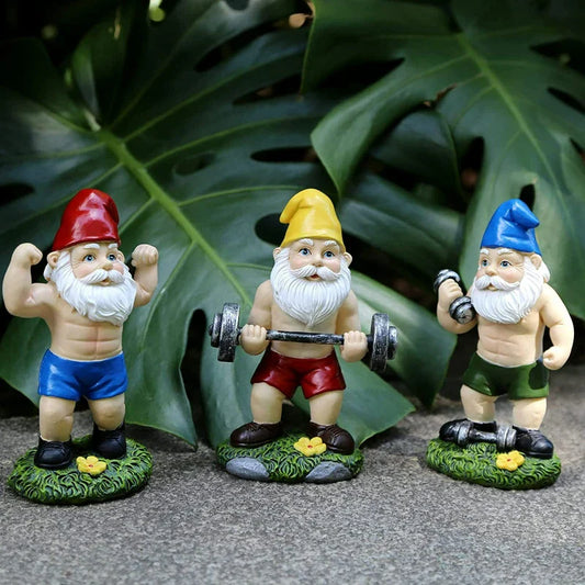 Charmerende træ nisse skulptur med vægte til en dejlig havedekoration