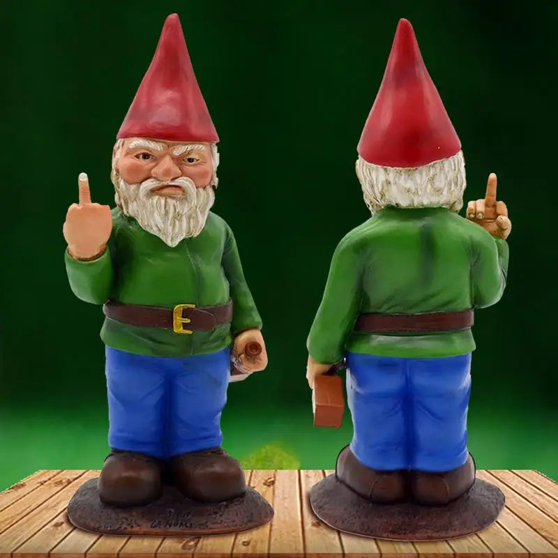 Cypria - Sjov Beruset Nisse Statue med Midterste Finger til Have og Græsplæne