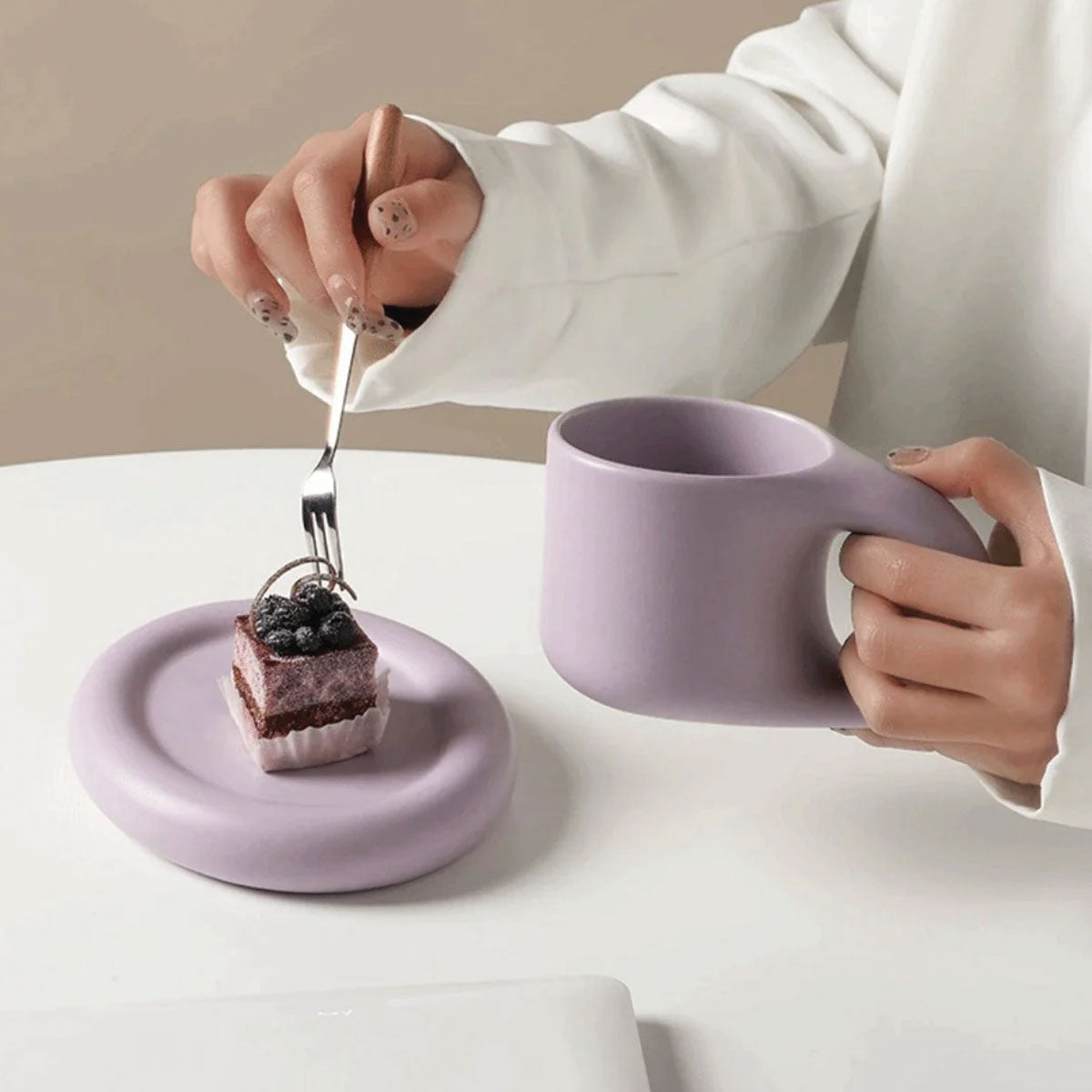 Elegant holdbar keramisk espressokop – perfekt til dine premiumkaffer