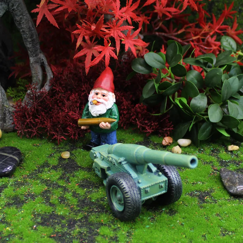 Palladia - 2-delt miniharpiksgnomstatue med kanon til leg og sjov