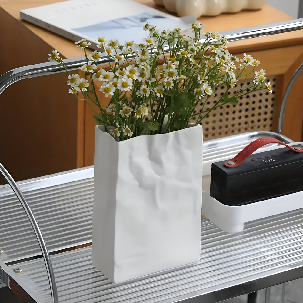 Celorie - Stilfuld Moderne Keramisk Vase med Papirspose Design