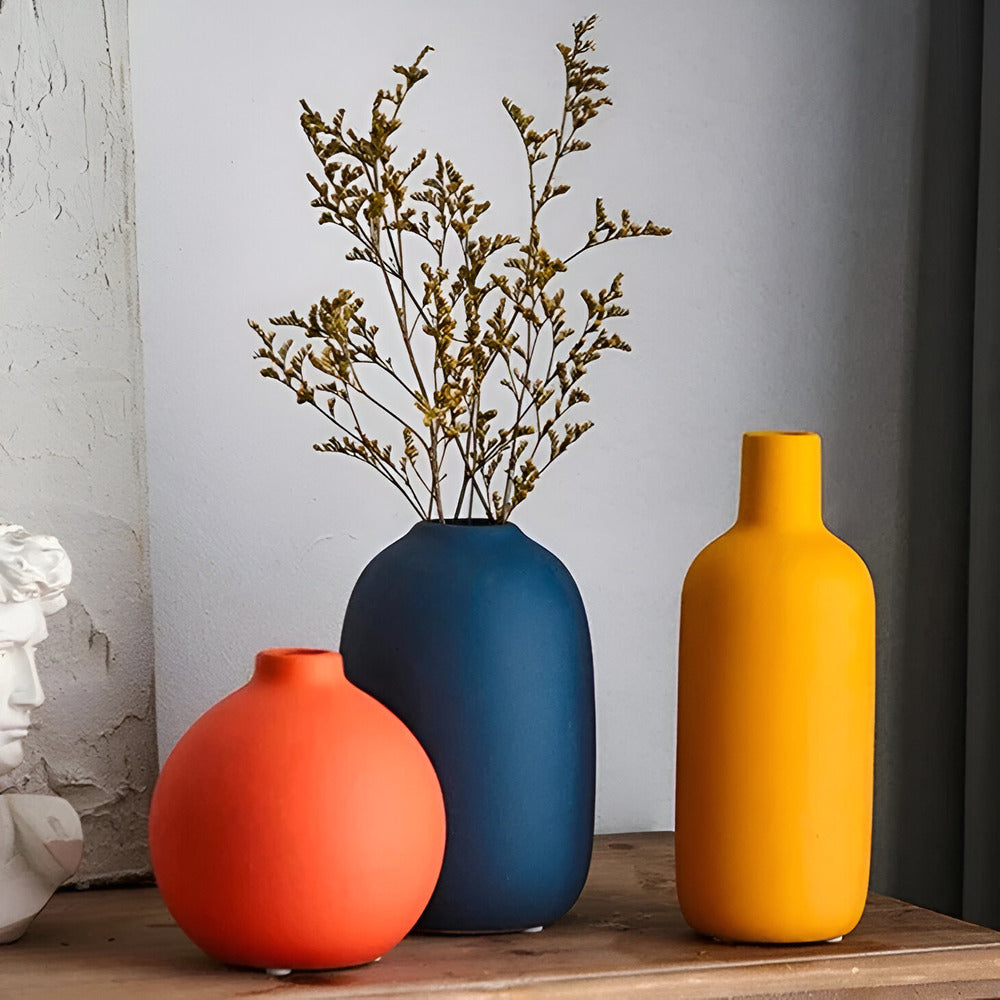 Astraelle - Elegant skandinavisk keramisk vase i minimalistisk stil til en moderne atmosfære