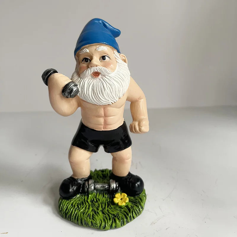 Charmerende træ nisse skulptur med vægte til en dejlig havedekoration
