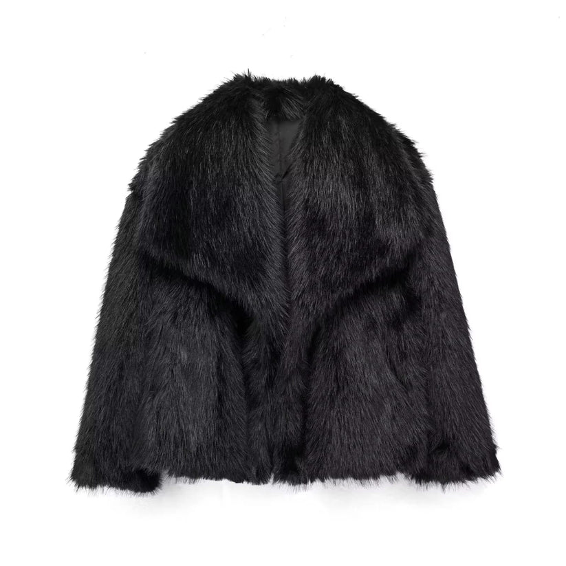 Luxury and Comfort Warm Fur Coat for Women - The Perfect Winter Outfit
