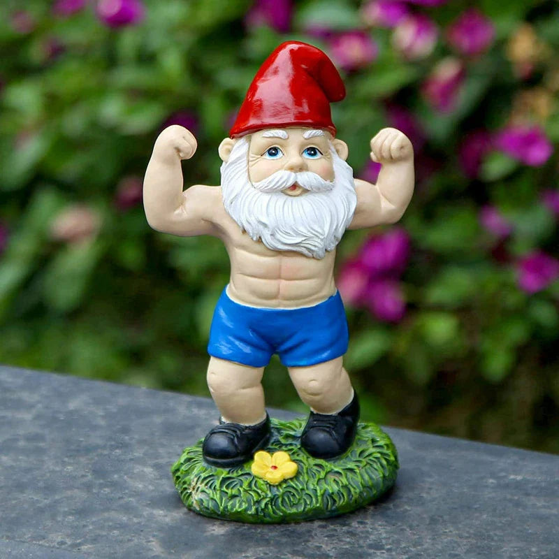 Charmerende træ nisse skulptur med vægte til en dejlig havedekoration