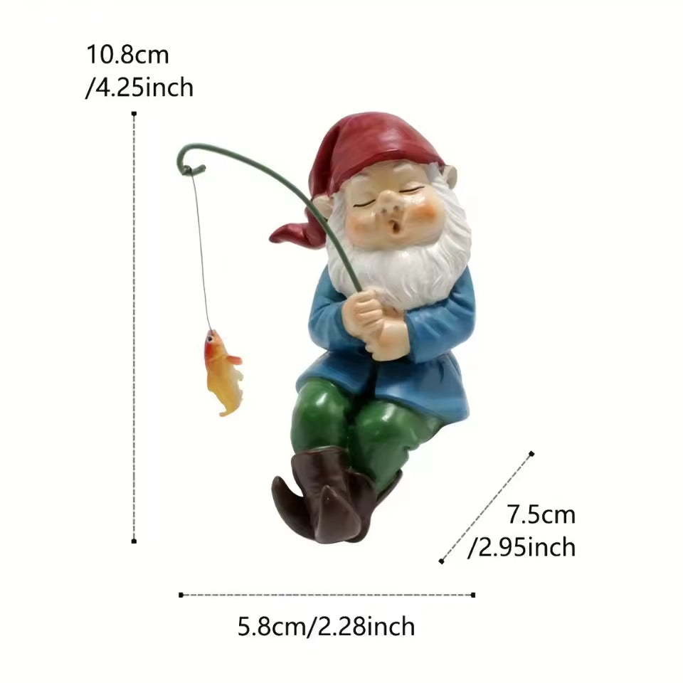 Ligeia - Charmerende Gnomfigur med Stok til Indendørs og Have Dekoration
