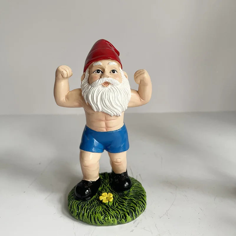Charmerende træ nisse skulptur med vægte til en dejlig havedekoration