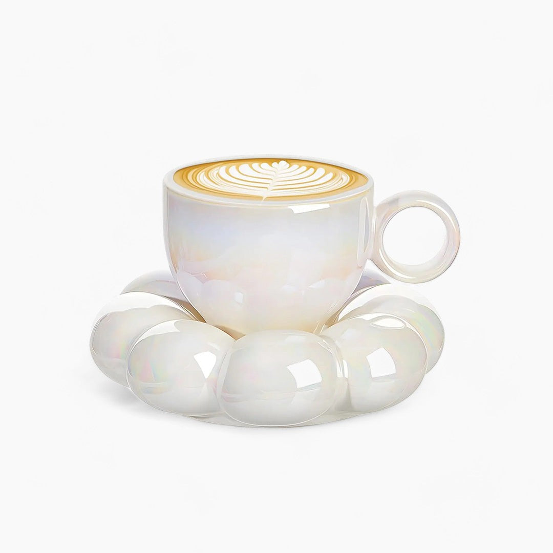 Elegant solsikkekop med blomsterprint perfekt til en smuk morgenmad