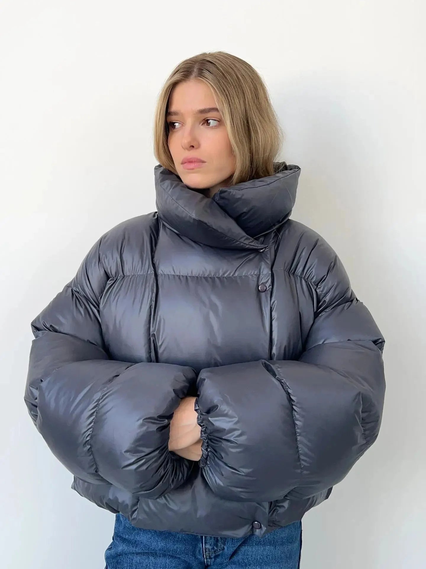 Leonore - Trendy Puffer Jacket with Hood for a Stylish Look